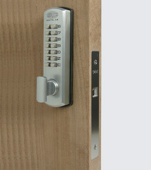 Digital cavity slider door lock
